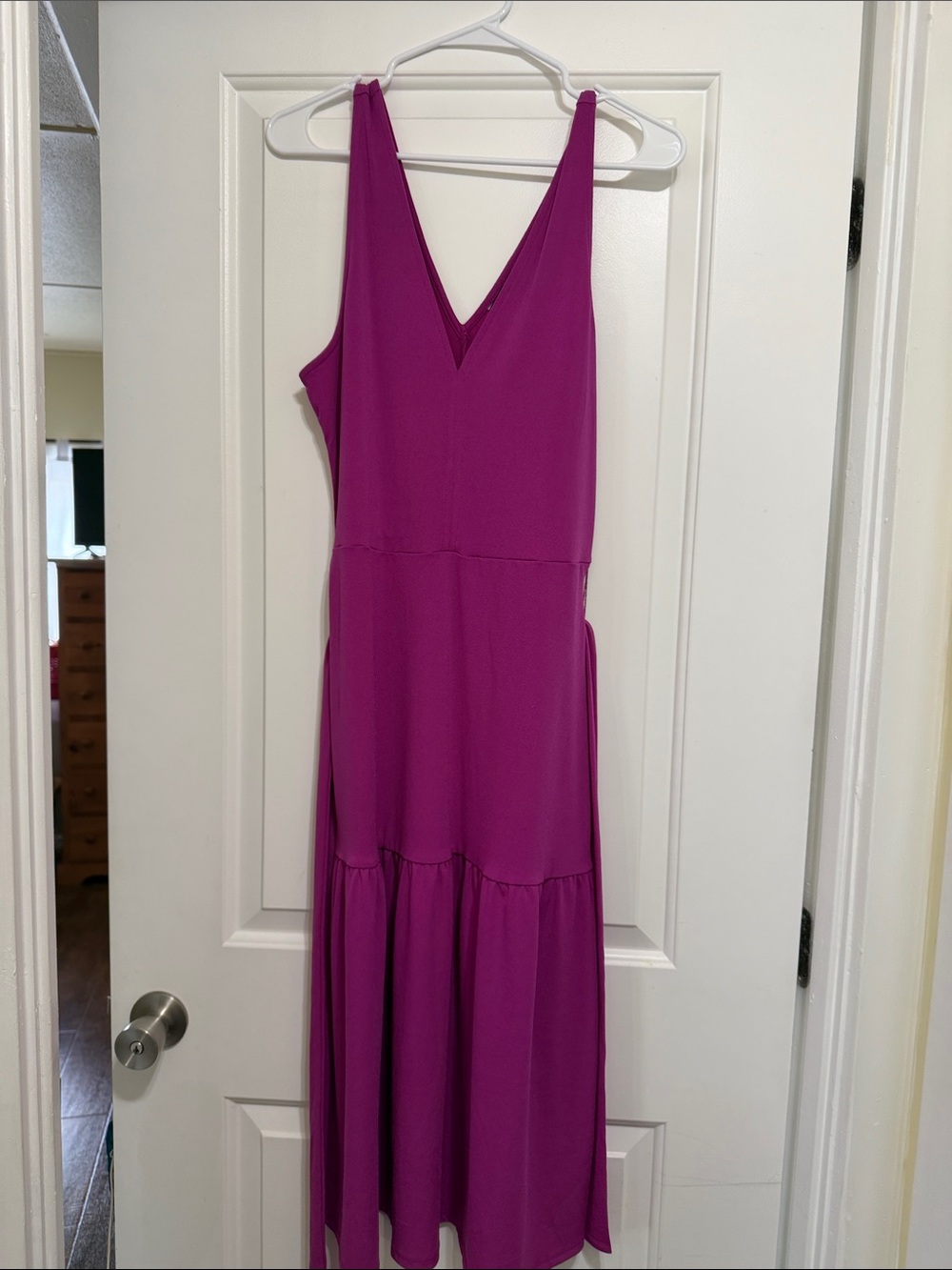 Banana Republic Sleeveless V-Neck Maxi Dress in Fuchsia